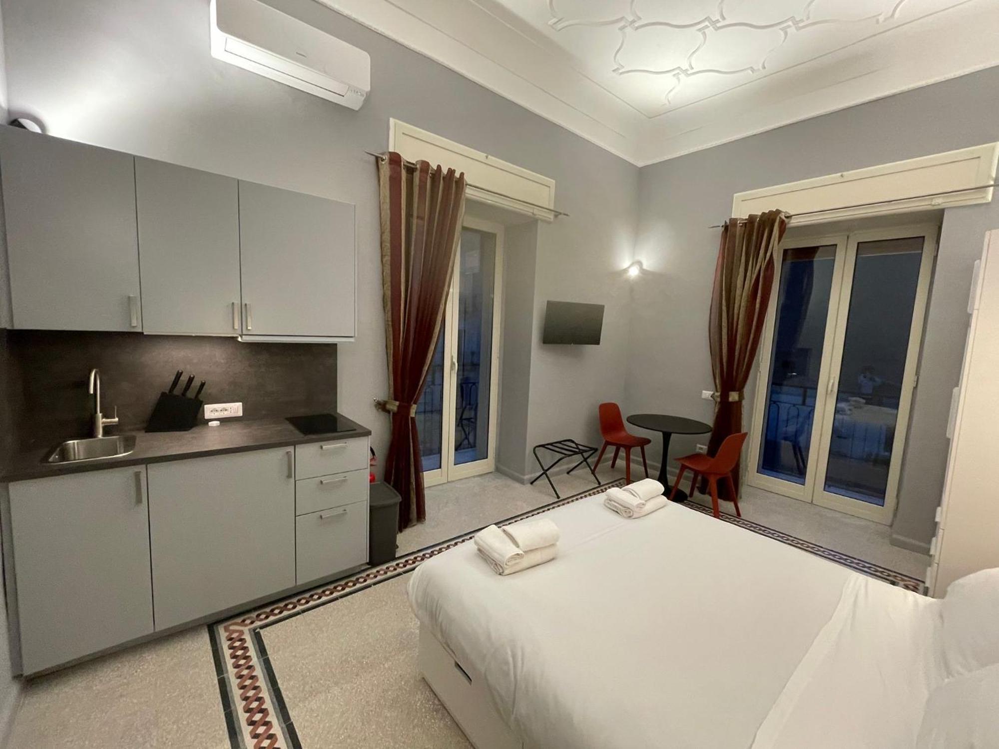 Apartamento La Cornucopia Nápoles Exterior foto